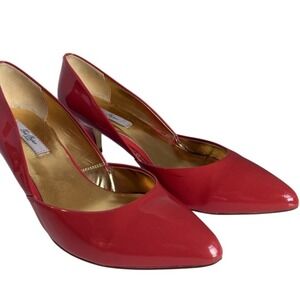 Ted Baker London Court Pump UK6 US7 Red Patent Leather Kitten Heel Designer Chic